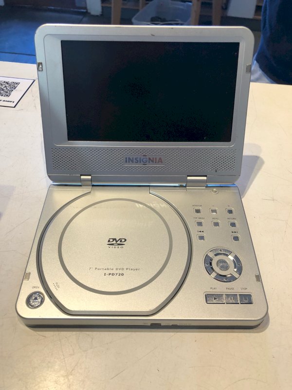 PC Galore | Insignia I-PD720 Portable DVD Player